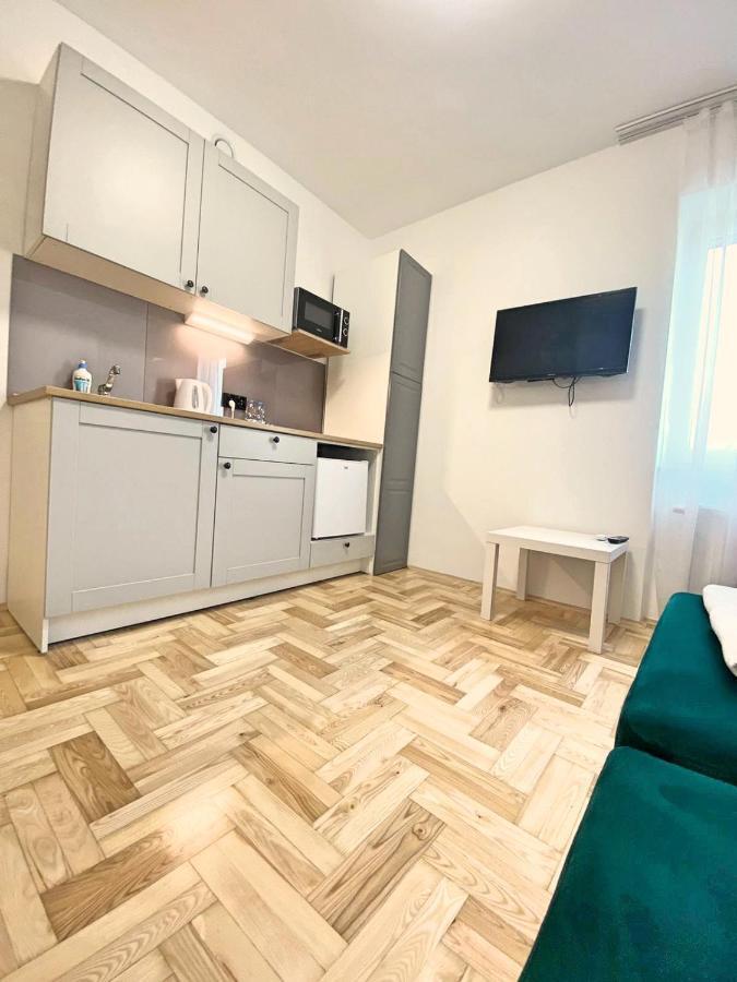 Hotel apartamentowy Bob Sowinskiego *